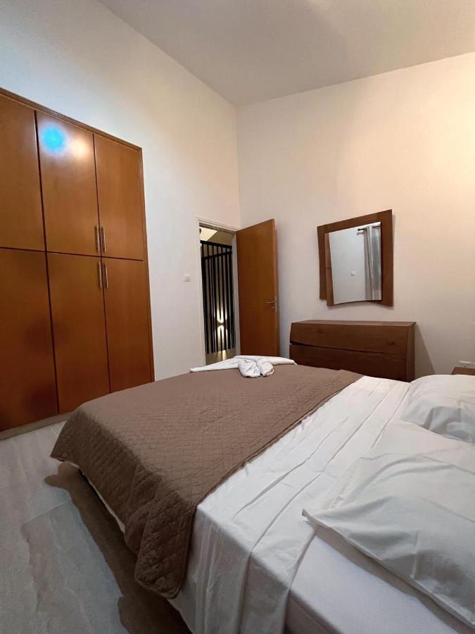 Oasi Rejuve Villa Meneou Buitenkant foto